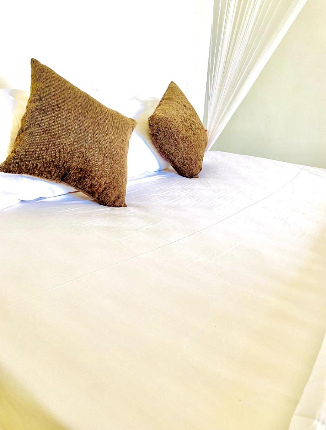 Blissful Haven Hotel เอลลา ภายนอก รูปภาพ