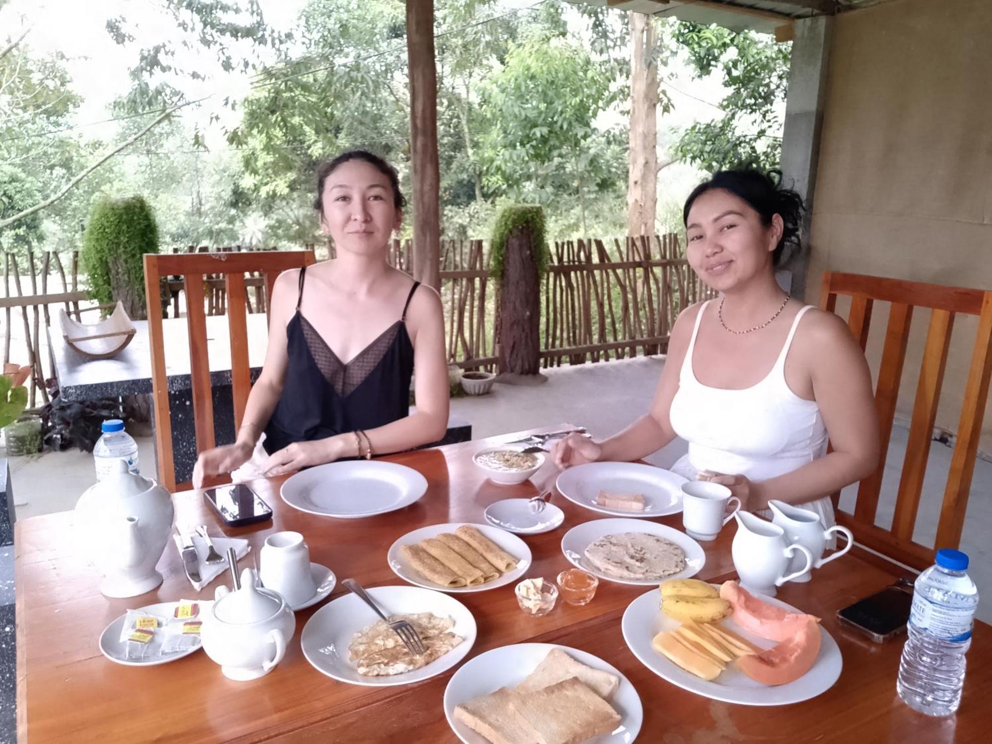 Blissful Haven Hotel เอลลา ภายนอก รูปภาพ