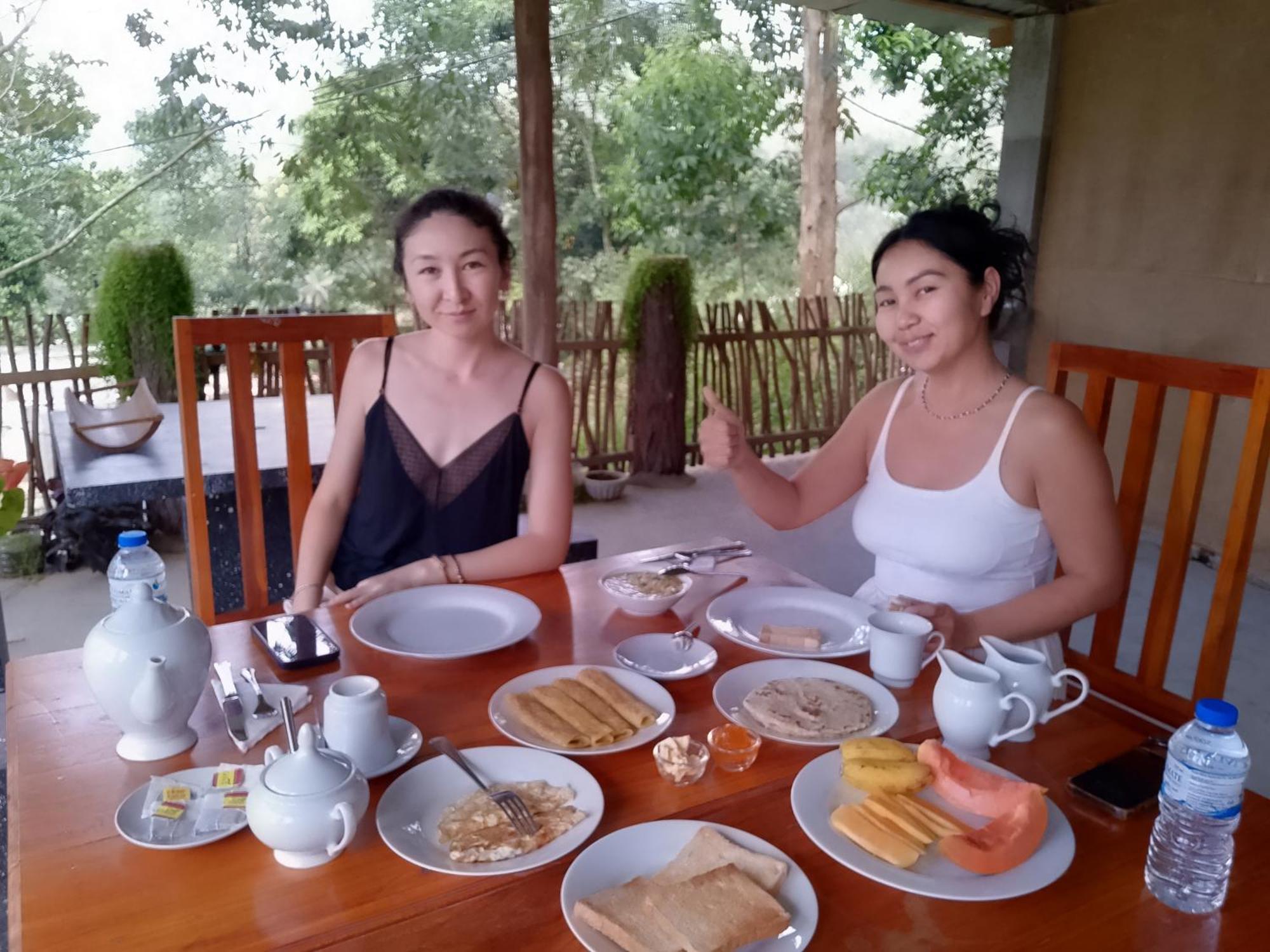 Blissful Haven Hotel เอลลา ภายนอก รูปภาพ